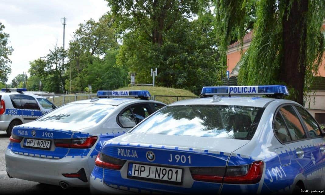 Bezpieczne podróże w okresie świątecznym – apel policji w Trzebnicy